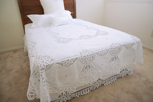 Battenburg Lace. Old Fashion Battenburg. Full size Bed Coverlets - Click Image to Close